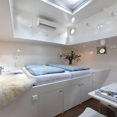 암스테르담 Houseboat Volle Maan B&B 외부 사진